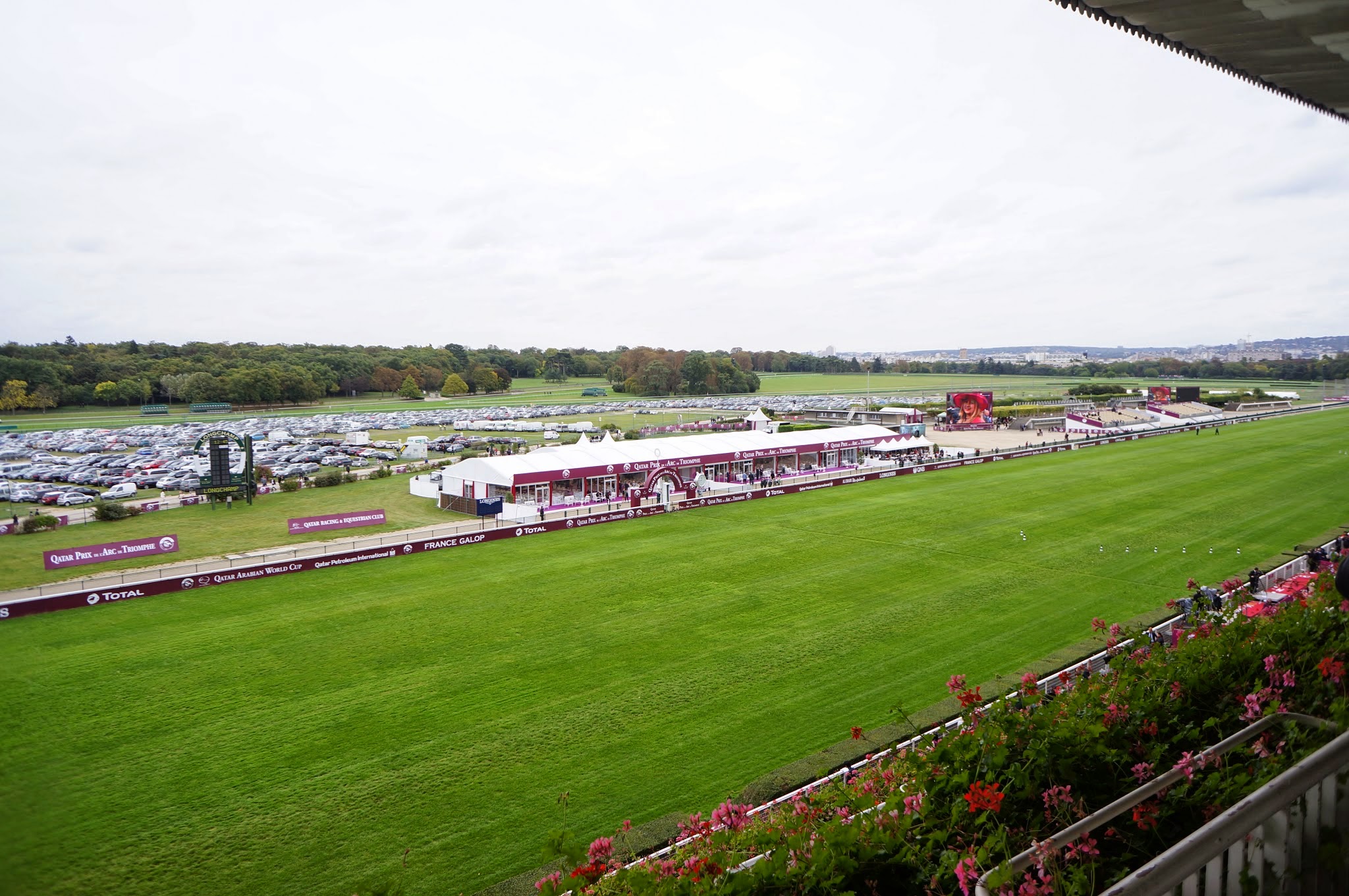 ◎凱旋門賞・ロンシャン競馬場　ツアー・チケット・観戦 手配受付中！
